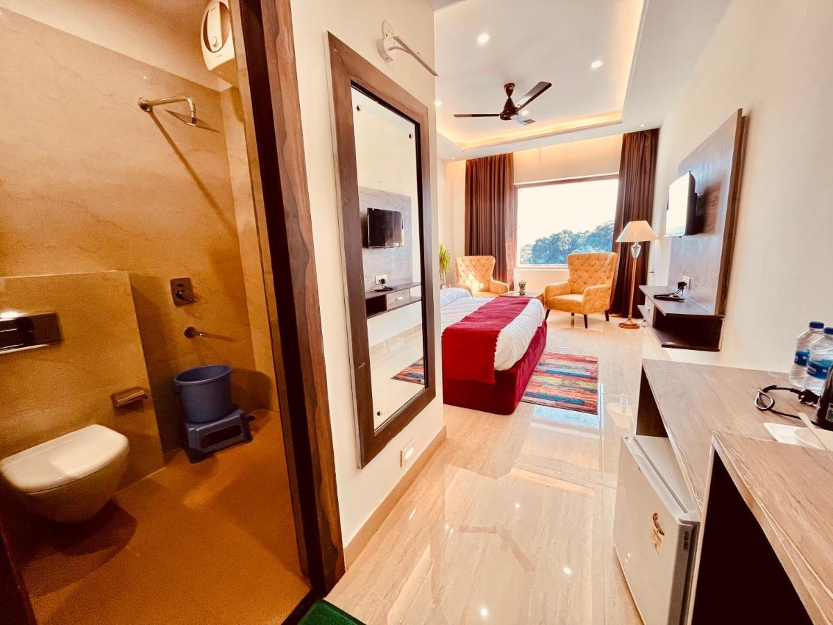 Ganges Blossam - A Four Star Luxury Hotel & Resort 哈里瓦 外观 照片