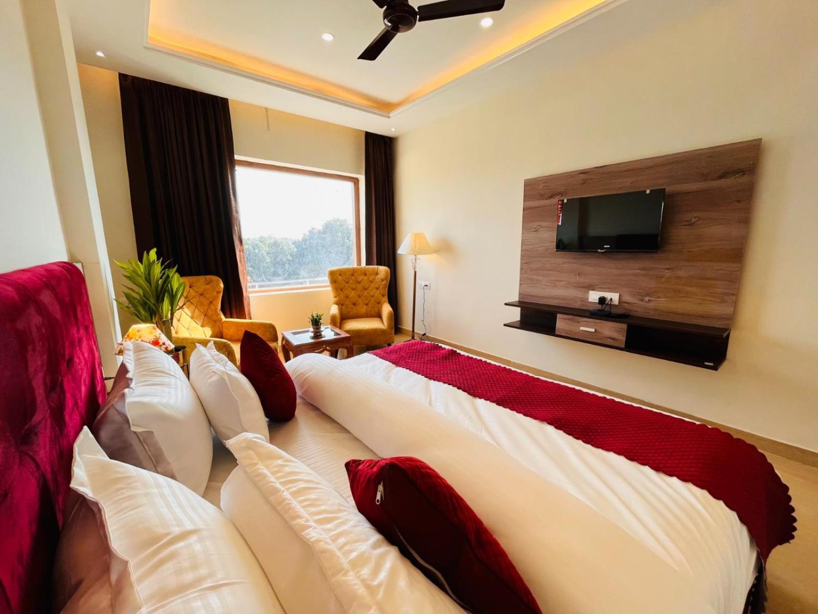 Ganges Blossam - A Four Star Luxury Hotel & Resort 哈里瓦 外观 照片